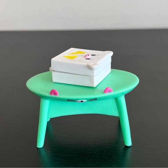 Shopkins Happy Places Happy Home Party Studio Miniature Decor - Picture 9 of 9